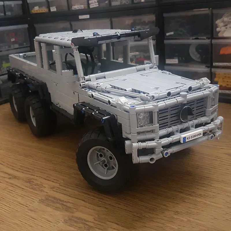 Новый супер автомобиль Mercedes G-class 6x6 с функцией управления двигателем