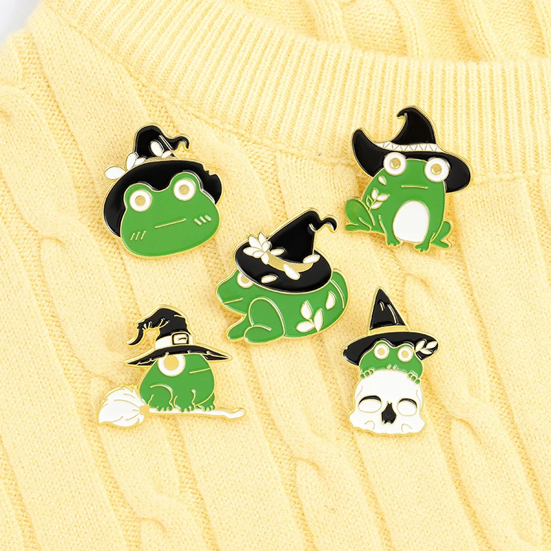 

Green Cute Cartoon Frog Brooch Magic Hat Animal Enamel Pins Clothes Lapel Pin Backpack Badge Jewelry Gifts for Kids Friends