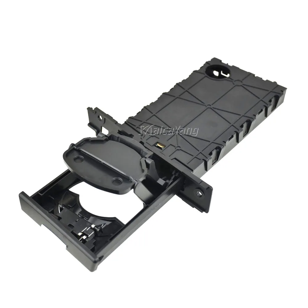 Выдвижная передняя левая БОКОВАЯ чашка для воды водителя BMW E90 E91 318I 325I 328I 51459173463