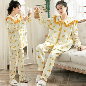 Пижама женская осенне-зимняя с длинным рукавом и принтом клубники