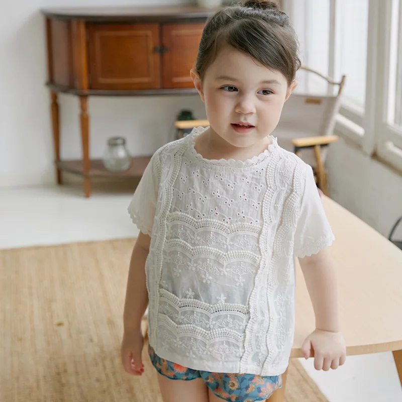 

Toddler Girl Summer Short-sleeved T-shirt 2021 New Cotton Lace Embroidered White O-Neck Sweet Girl Top Girls 1 To 7 Teenage