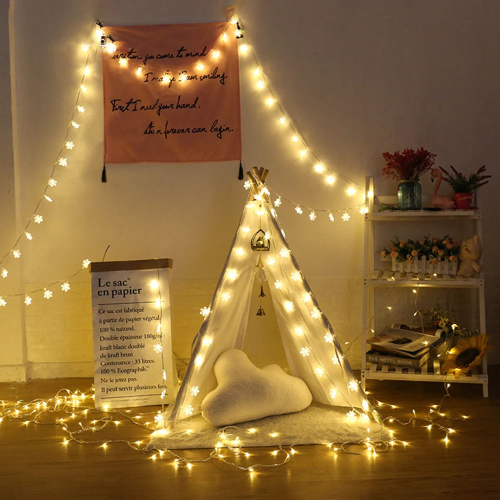 

Christmas Snowflakes LED String Lights Flashing Lights Curtain Light Waterproof Holiday Party Connectable Wave Fairy Light