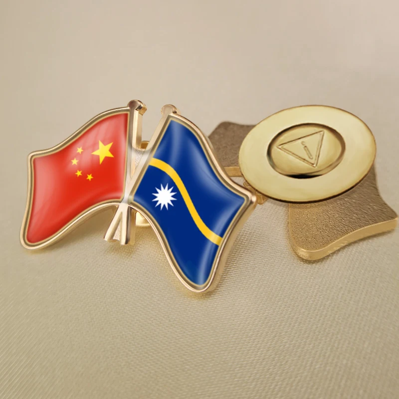Науру и Китай перекрестные двойной флаг дружбы значков на булавке брошь значки |