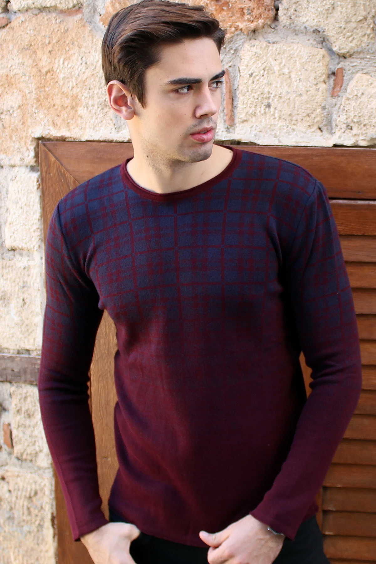 

Patterned Claret Red Crew Neck Mens Sweater