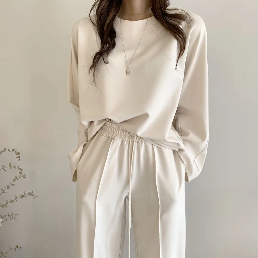 

2020 winter fashion solid color lazy temperament long-sleeved blouse + high waist cover meat casual wide-leg pants two-piece wom