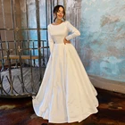 Скромные атласные свадебные платья с длинными рукавами, а-силуэт, с круглым вырезом, женское Плиссированное свадебное платье длиной до пола