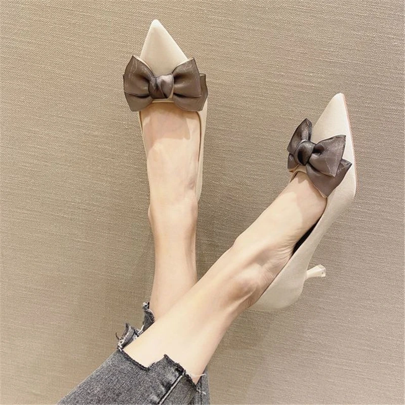 

Women's shoes spring 2021 new pointed toe women's singles stiletto fairy style bow fashion low heel shallow high heels