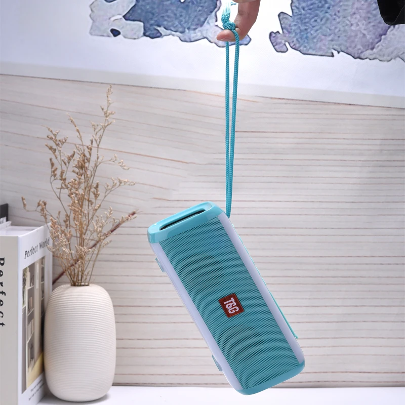T&amp;G TG144 Беспроводной портативный громкоговоритель Bluetooth с FM-радио, регулируемой антенной, плеером музыки и светодиодной вспышкой.