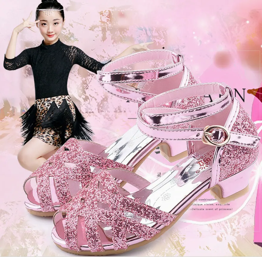 Туфли детские кожаные с цветочным узором на высоком каблуке золотистые розовые