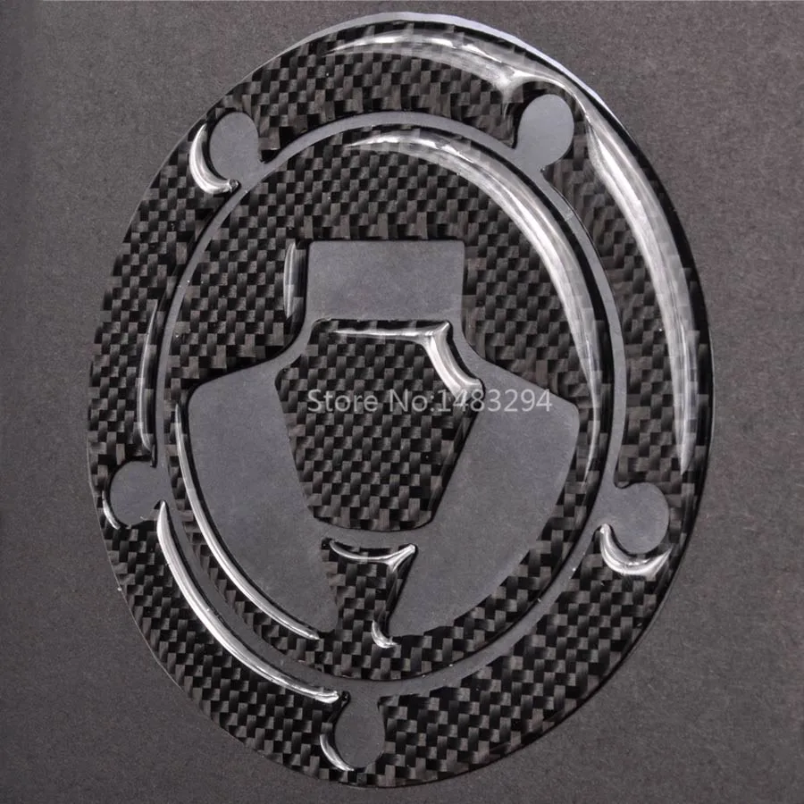 Наклейка на крышку топливного бака 3D Защитная из углеродного волокна