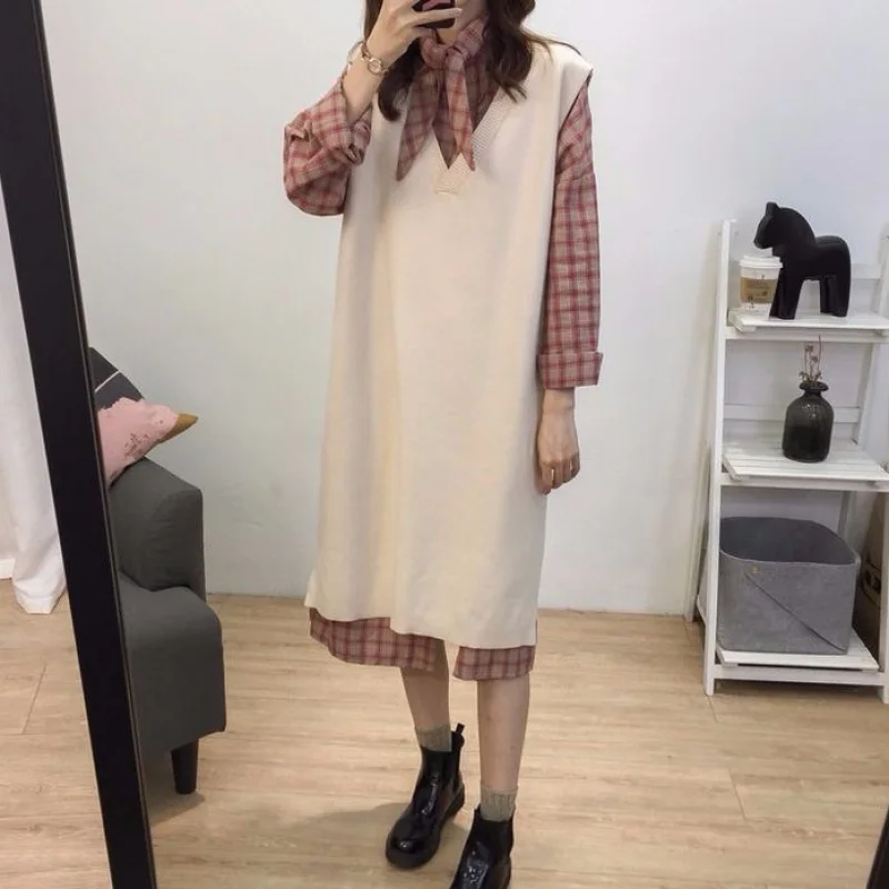 

V-neck Knitted Vest Long Women's Sweater Sleeveless Winter and Spring Pullovers New Korean Loose Vests Femme Chandails