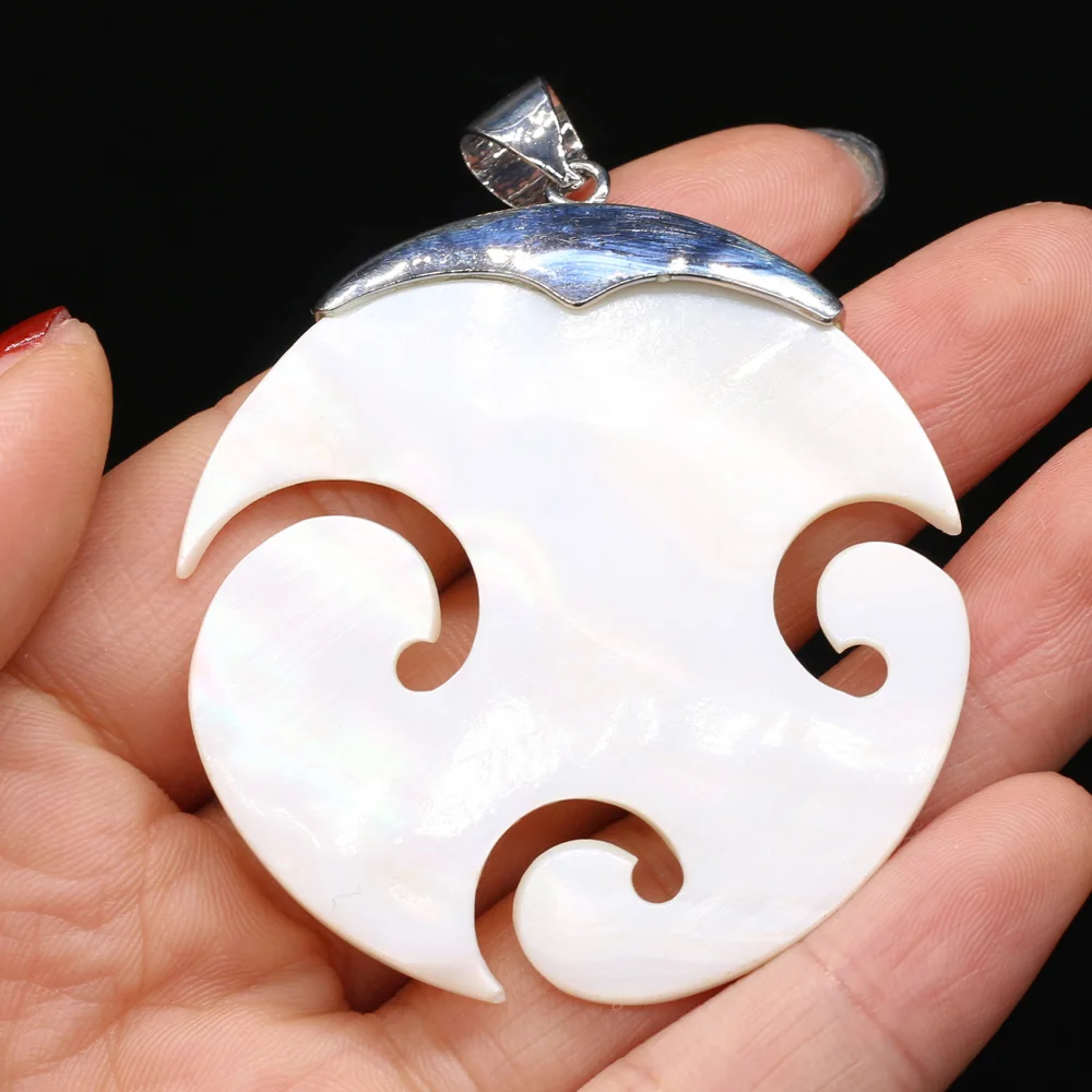 

1pcs Natural Shell Round Shell Pendants for Jewelry Making Charm Earring Necklace Accessories Diy Women Gift Size 50x50mm