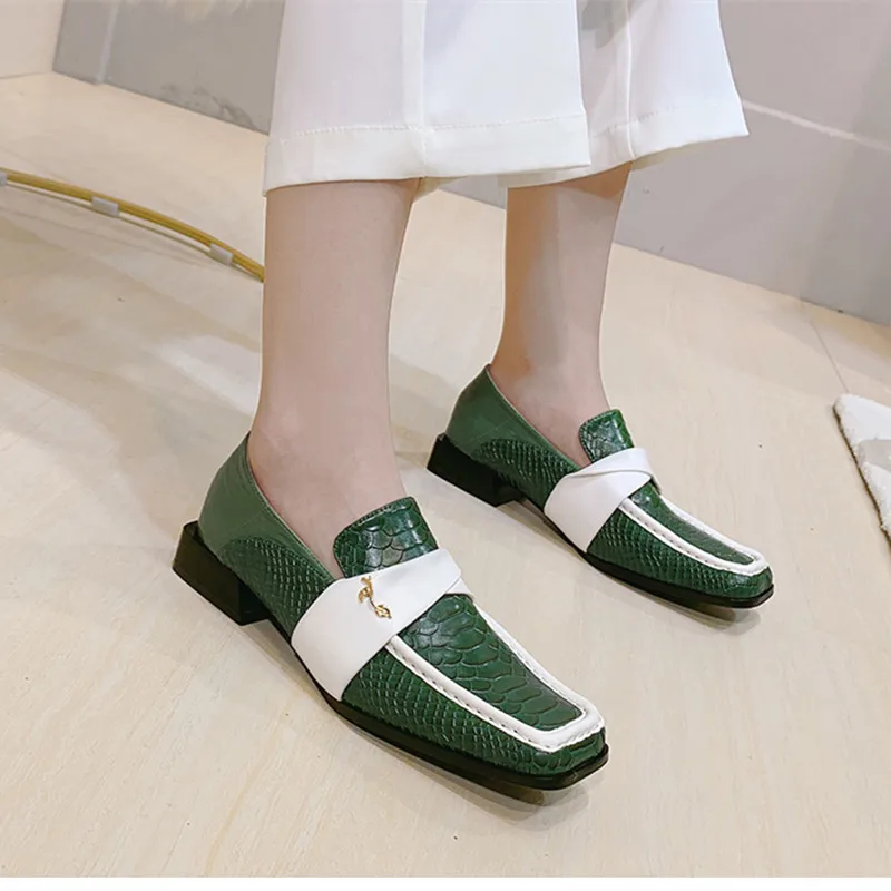 

Retro Square Toe Loafers Women Shoes Crocodile Pattern Flats Color Matching Lazy Shoes Casual Leather Shoes Ladies Shoe Spring