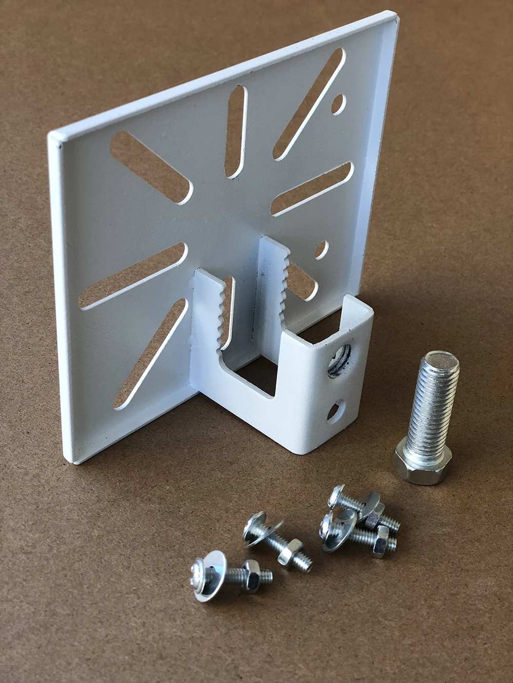 Стойка для наружного видеонаблюдения OwlCat высокое качество толщина 2 см