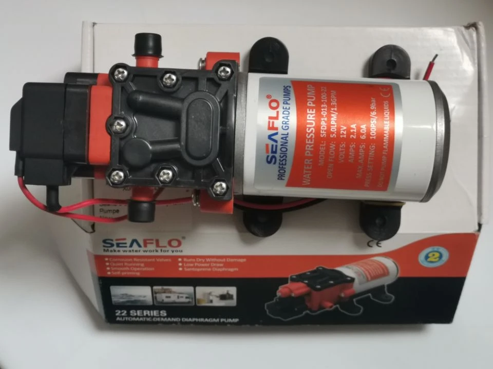 SEAFLO 24 вольтового источника электропитания постоянного тока небольшой высокого