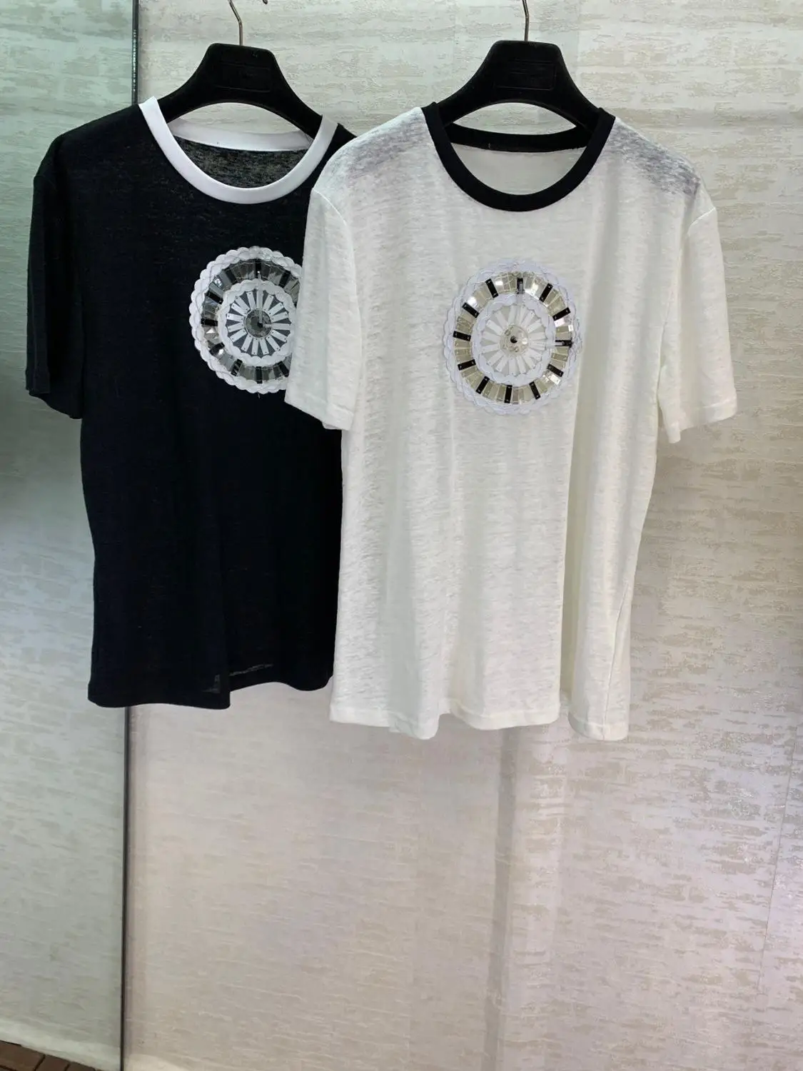 Женская модельная хлопковая футболка черно белая летняя 2020|Футболки| |