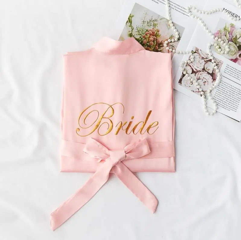 Pink Bride Пижамы Халаты темно-розовый халат серебряная буква кимоно атласные пижамы Свадебный халат Подружка невесты, сестра Мать Свадебные платья кимоно - Цвет: Pink Bride