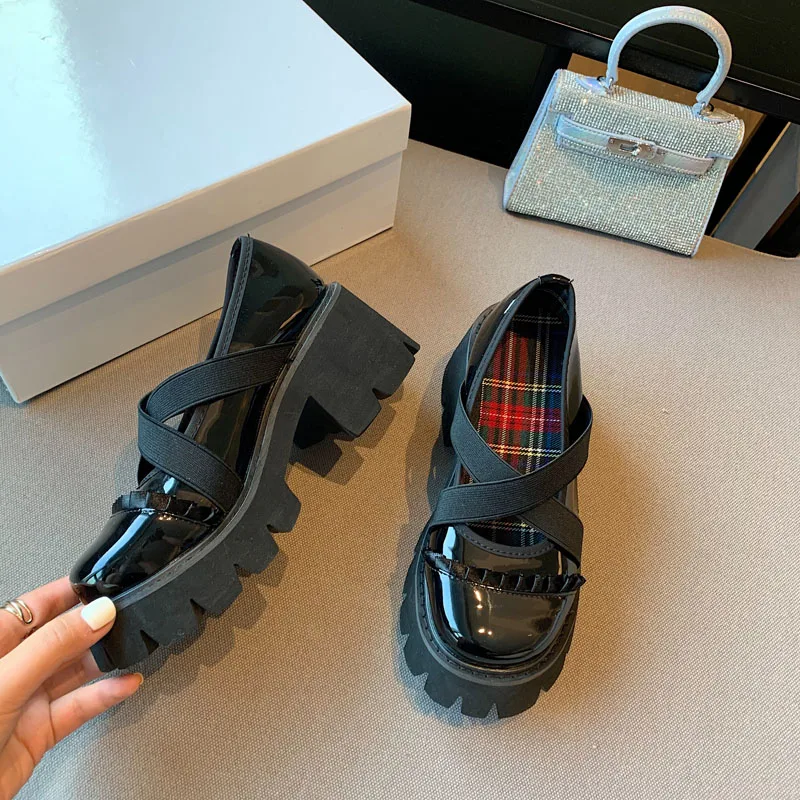 Retro Lolita Shoes Women Patent leather Harajuku Shoes Casual Creepers Punk Shoes Ladies Platform Pumps Gothic Black Heels