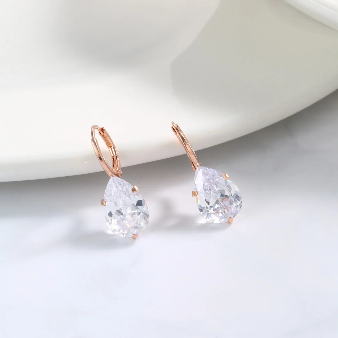 Neoglory Белый капли воды крюк из циркония серьги-кольца для женщин с покрытием