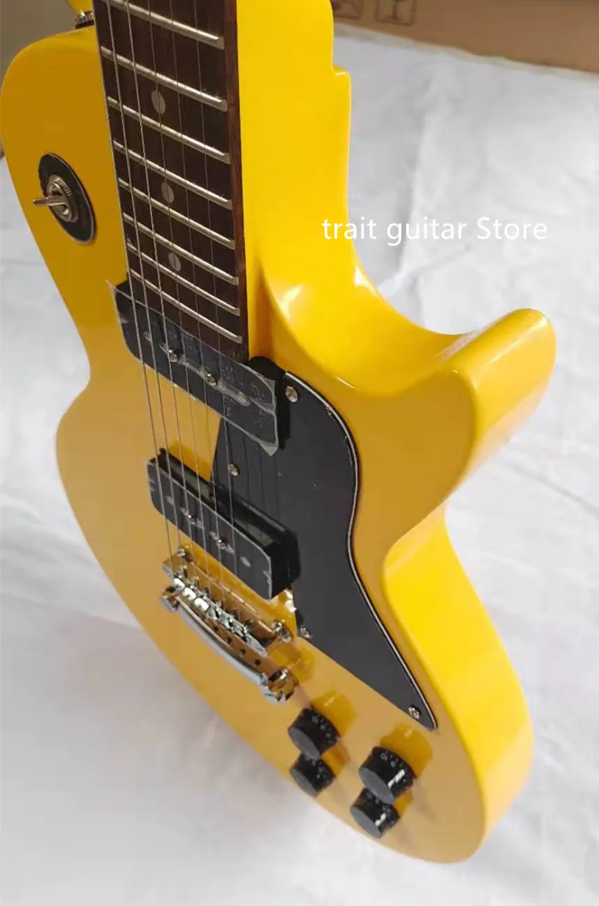 Высококачественная электрическая гитара Желтый корпус из красного дерева