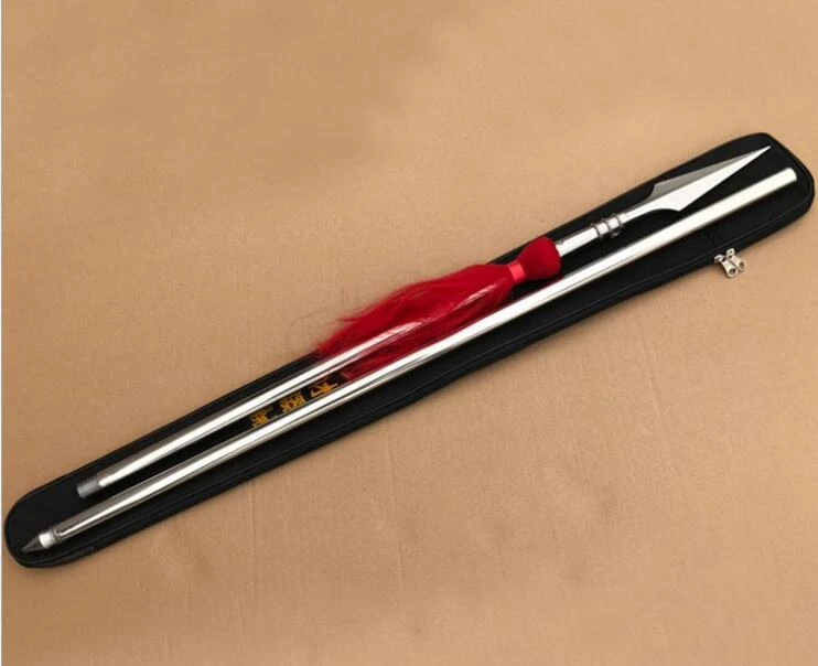 Красный кистями в борьбе с традиционной кунг фу копьем веревка боевые искусства