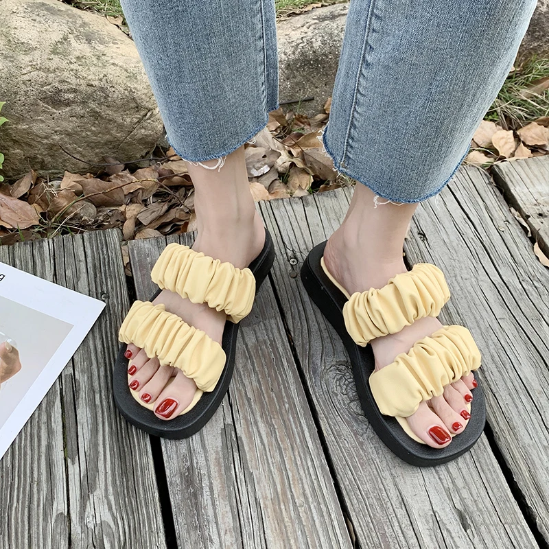 

Square Toe House Slippers Platform Shoes Slides Rubber Flip Flops Slipers Women Fashion Flat Summer Hawaiian 2021 Luxury Rome Sc