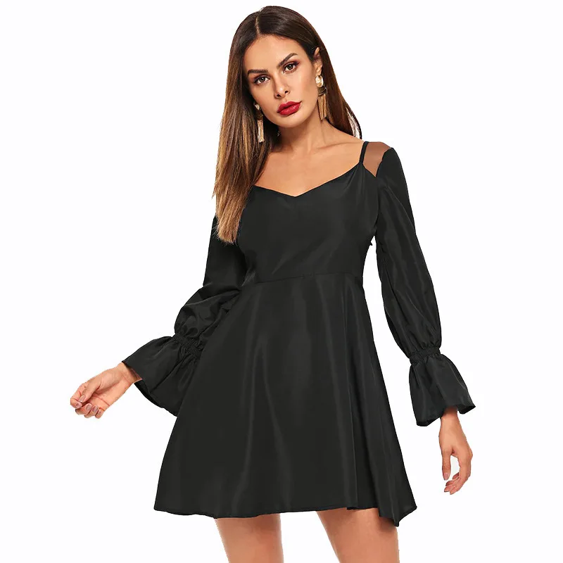 Летнее мини платье женское с длинным рукавом черное сексуальное открытой спиной