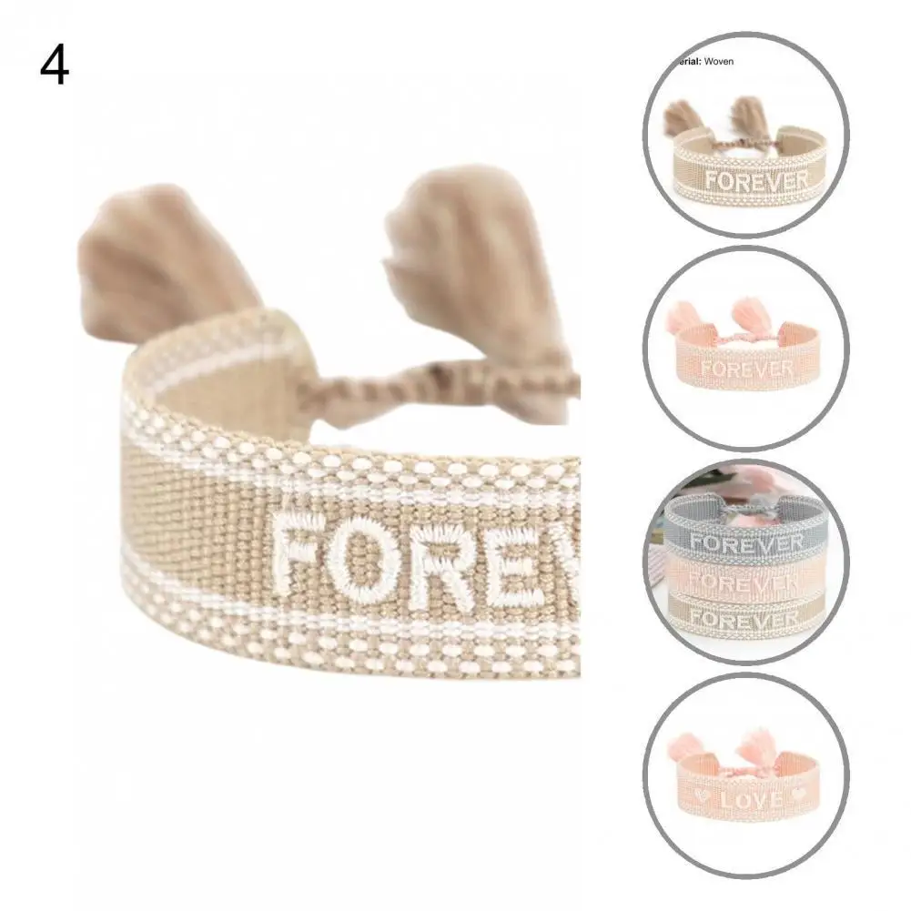 

Eye-catching Hand Decoration Ladies Exquisite Weave Bracelets for Friends