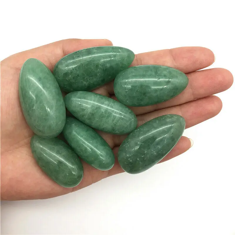 

Wholesale 2pcs Natural Green Strawberry Quartz Crystal Polished Palm Stones Decor Healing Natural Stones and Minerals