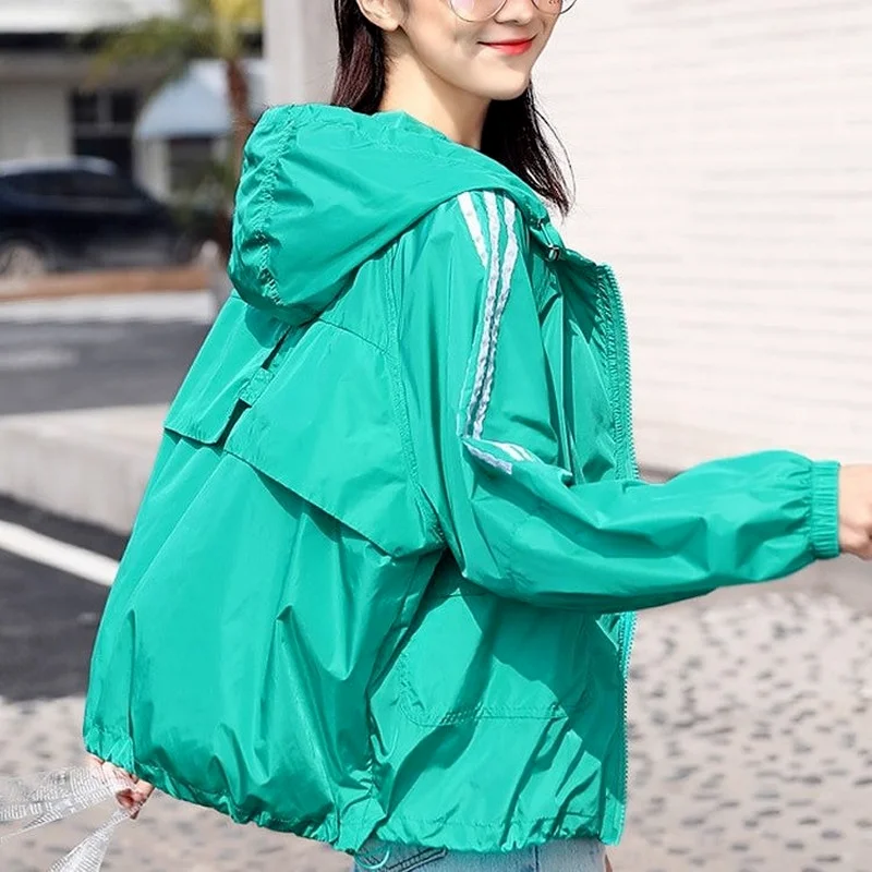 

Plus Size 2021 Summer New Korean Version of Loose Hooded UV Protection Sunscreen Women's Short Women's Bomber Jacket