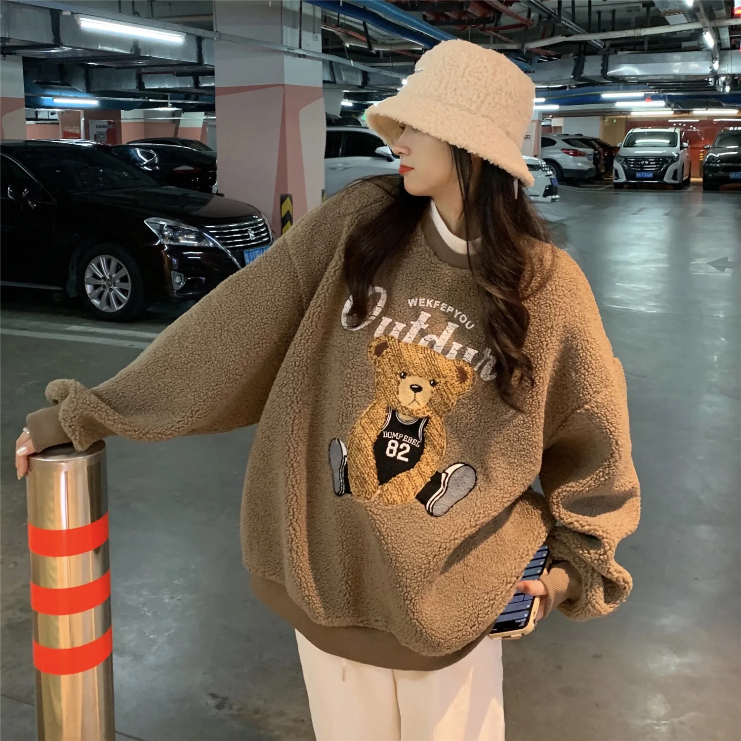 Мужской пуловер с мультяшным медведем Свободный теплый большого размера круглым