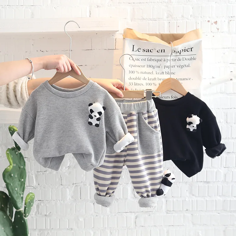 Комплект спортивной одежды для мальчиков на возраст 1-4 года |