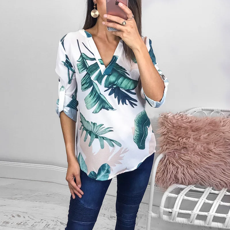 

2020 Casual Fashion Summer Women T-shirts V-neck Slim T Shirt Women Leaves Print Tops Lady Tee FemaleHalf Sleeve Women T shirt