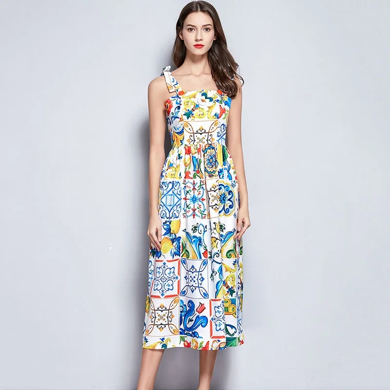 Женское модельное платье с открытой спиной элегантное праздничное для отпуска