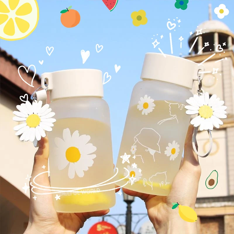 

Ins New Cute Daisy Glass Water Bottle Creative Frosted Portable Water Bottle With Rope 500ml Large Capacity Travel Water Cups