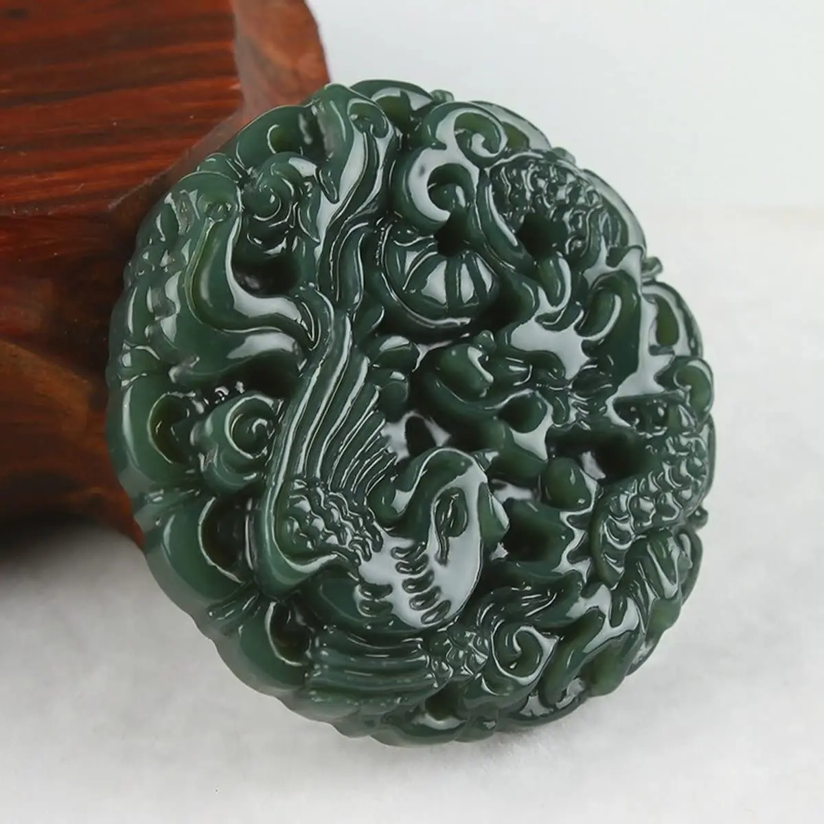 Бутик 100% натуральное ожерелье с подвеской из зеленого нефрита для мужчин и женщин, резьба по рукам, тонкая полировка.