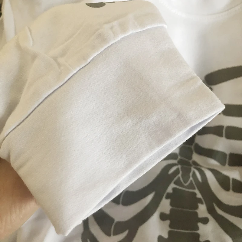 

Skull Printed Long Sleeve Oversized T-shirt Streetwear Cotton Tops Women Harajuku Shirt Graphic Vintage Korean Funny Clothes