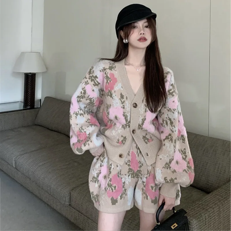 

Jacquard Sweater 2022 New Fashion 2 Pieces Knitted Sets Flower Sweater Cardigan&High Waist Shorts Suits 2pc Casual Tracksuits