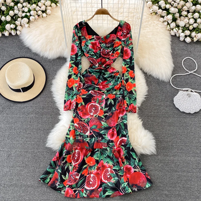 

2022 Spring and Autumn New Hip Wrap Dress Dress Temperament Slim Square Neck Dress