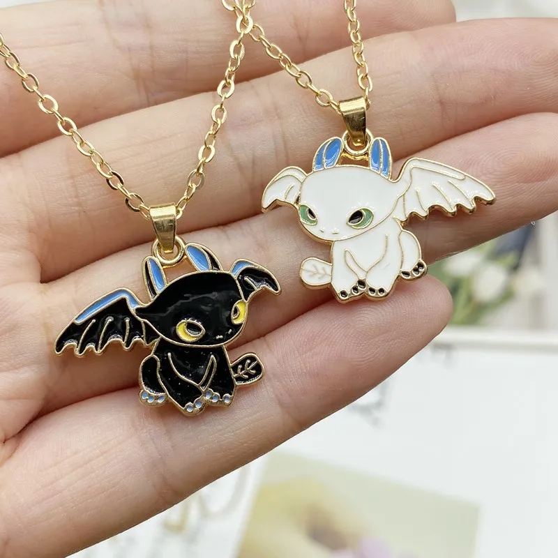 

Ожерелье женское с подвеской в виде черного и белого дракона