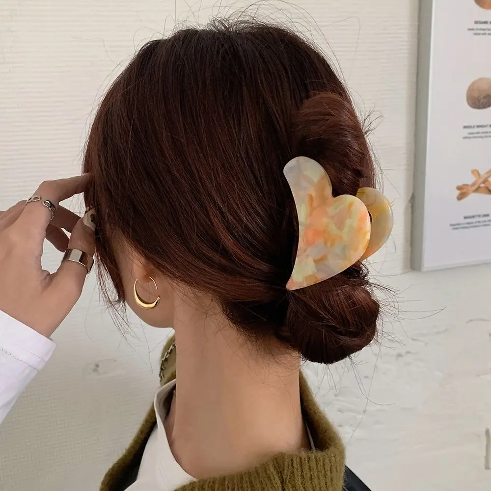 

Cloud Grasping Clip Love Female Hair Accessories Acetate Catch Clip Korean Style Hair Clip Geometric Hair Claw