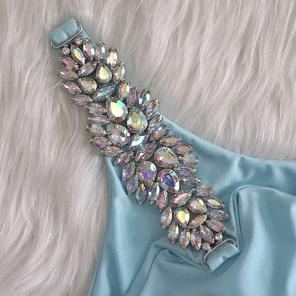 

2021 new bikini sexy crystal diamond bandage hollow out solid color split women's swimsuit single Brazilian swimsuit