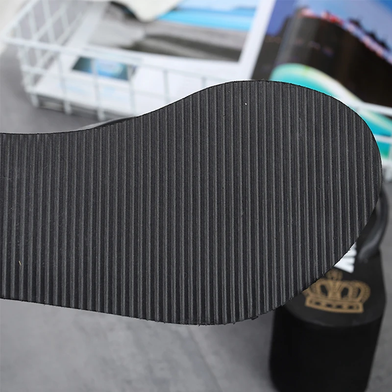 

2021 summer slippers ladies casual platform shoes slope heel high-heeled non-slip flip-flops simple women's outer beach shoes