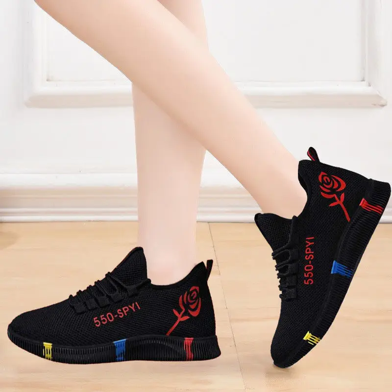 

Women Low-top Mesh Fabric Shoes Leisure Red Purple Ladies Running Jogging Chaussure Femmes Soft Soles Fly Weave Athletic Shoes