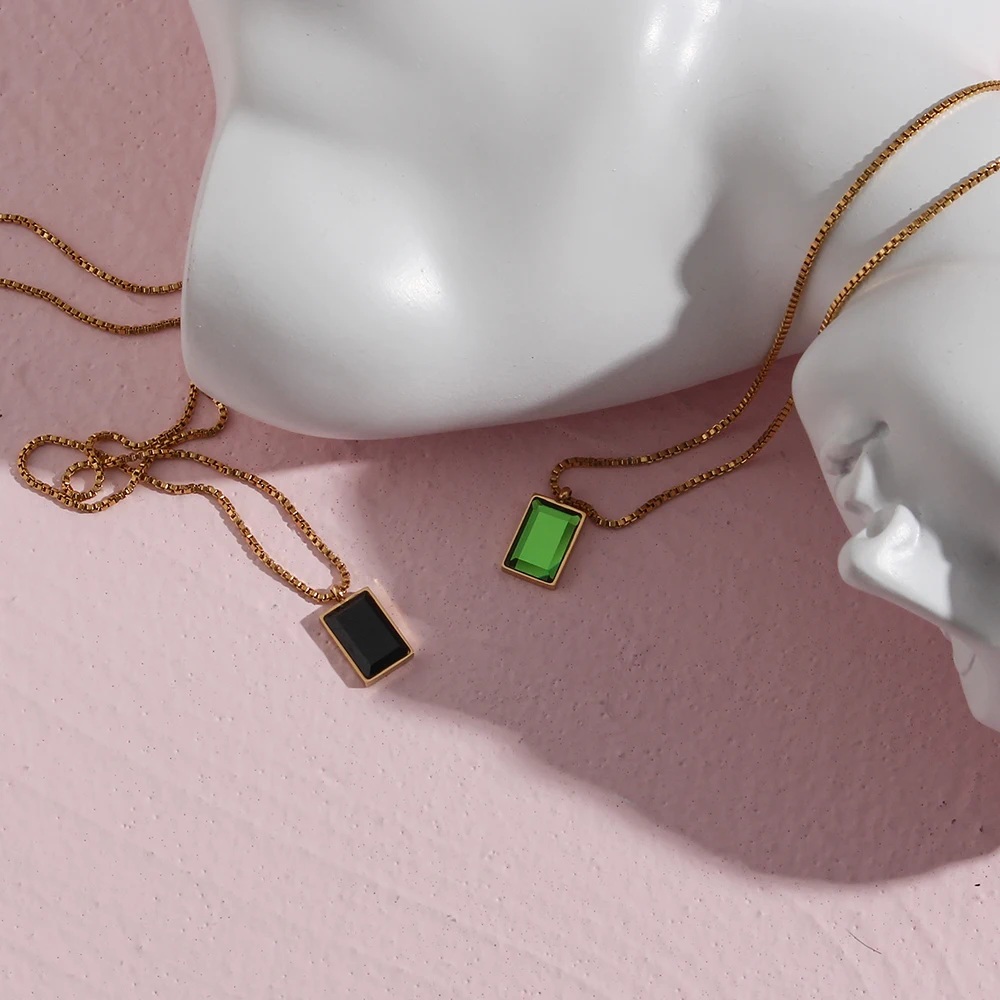 

2021 Trendy Box Chain Square Green Black Pendent Stainless Steel Gold Plated Waterproof Tarnish Free Elegant Necklace For Women