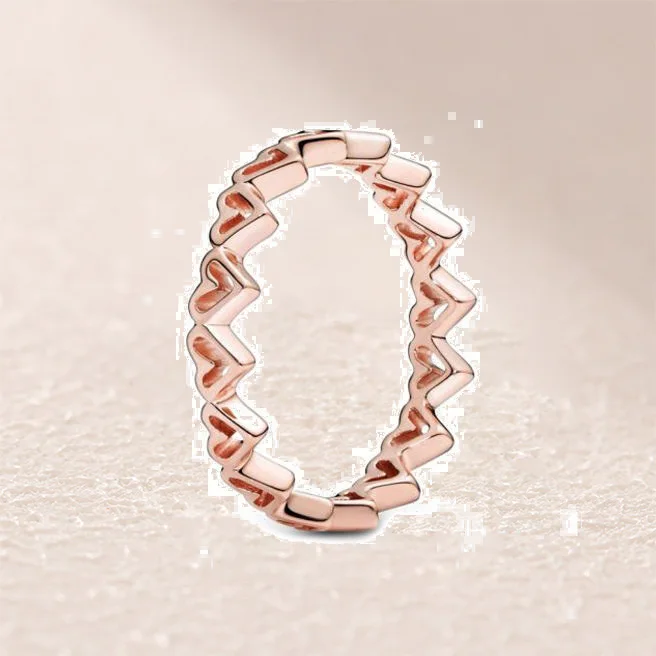 

188696C00 Rose Freehand Hearts Ring