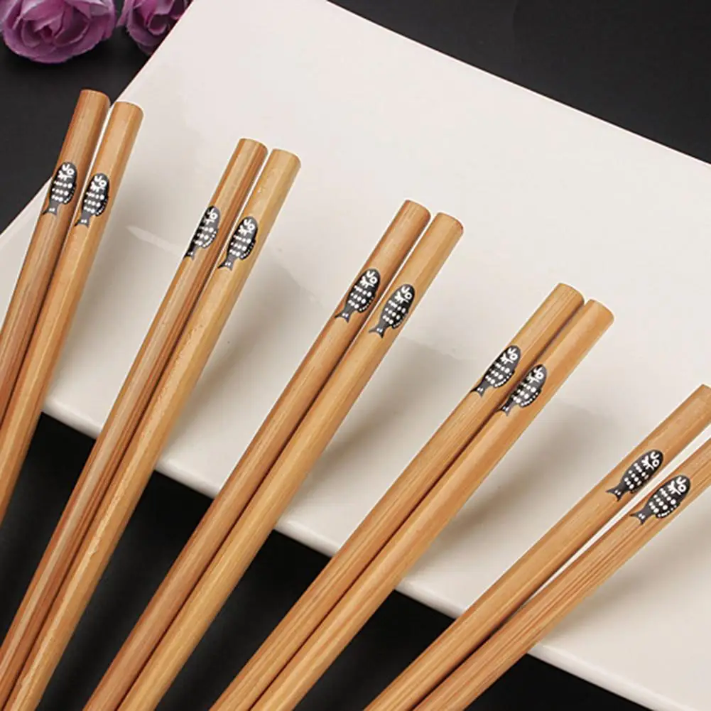 2 Pair Japanese Bamboo Sushi Chopsticks Fish Print Food-grade Tree Lacquer Tableware Dinnerware | Дом и сад