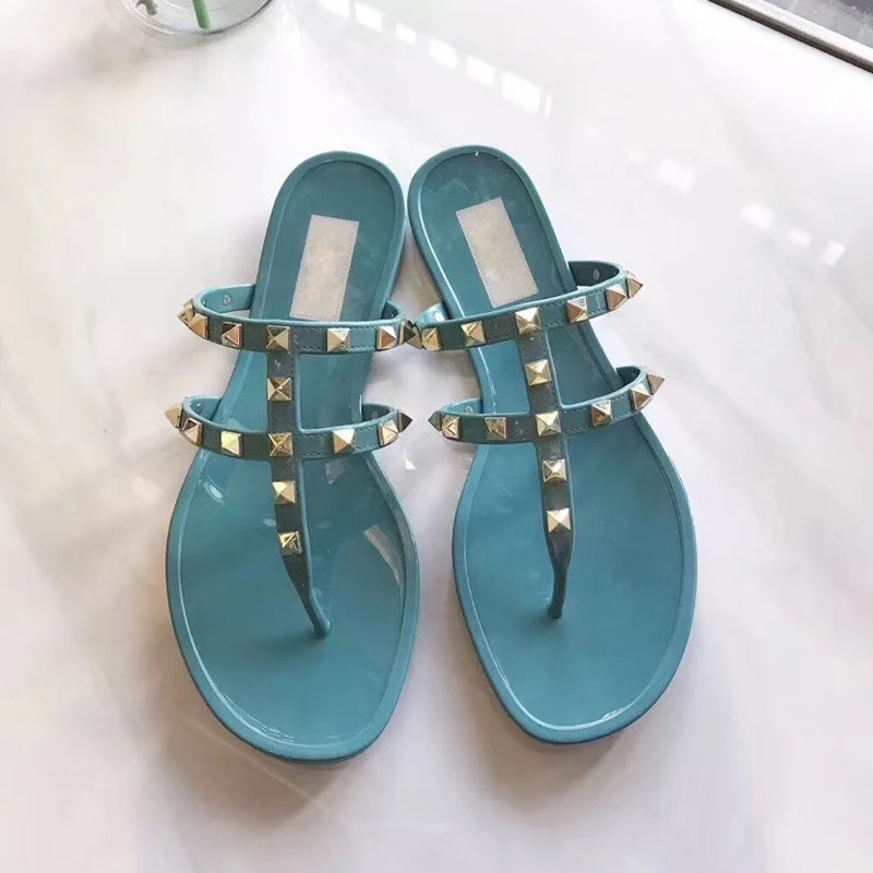 Шлепанцы женские с заклепками сандалии на плоской подошве наружная одежда Ins