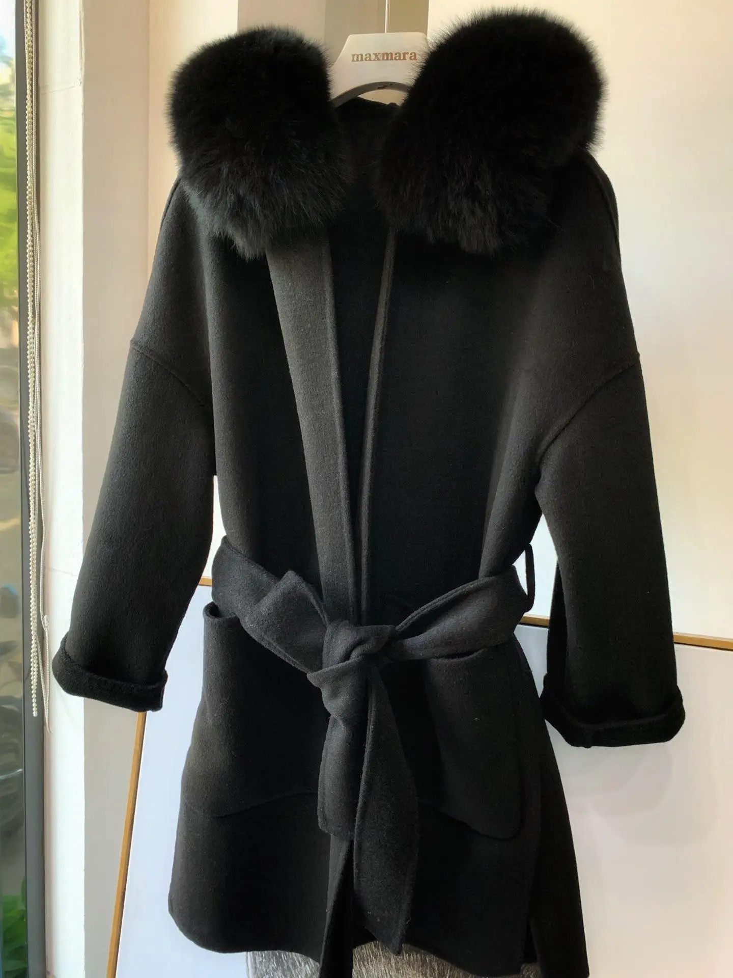 Черный Корейское длинное кашемировое пальто с настоящим бренд Fox Fur Trim Hoodie теплое плотное пальто с большими карманами женская верхняя одежда зимнее пальто - Цвет: Черный