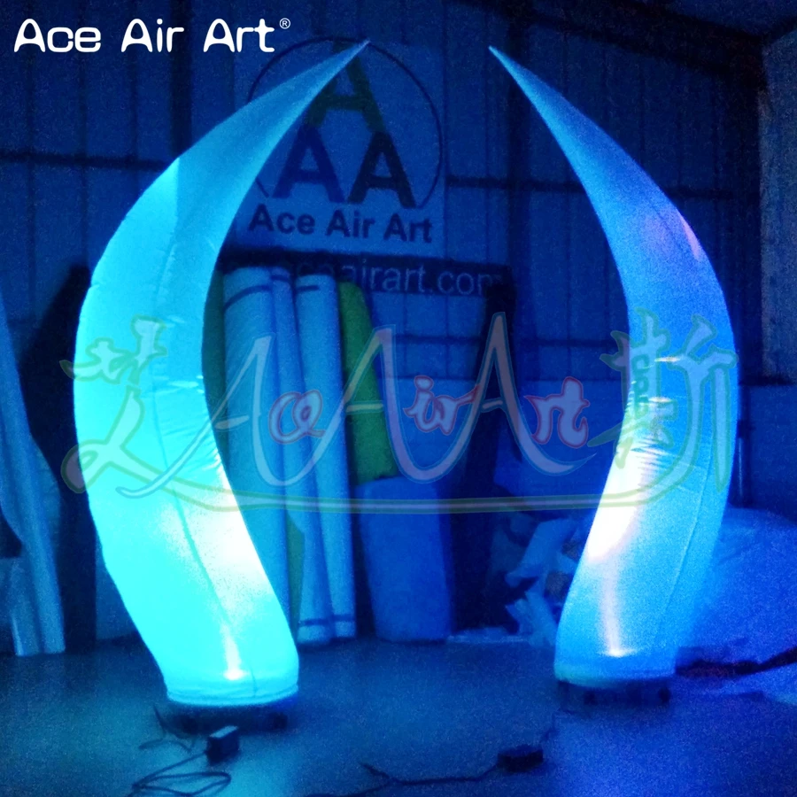 Удивительный декоративный надувной конус для сцены 2 м H светодиодный острый угол